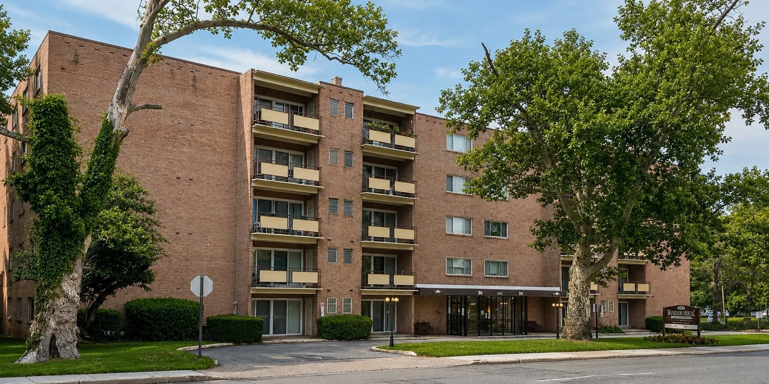 Windsor House Apartments — Sale in Baltimore, MD, photo 1 of 4