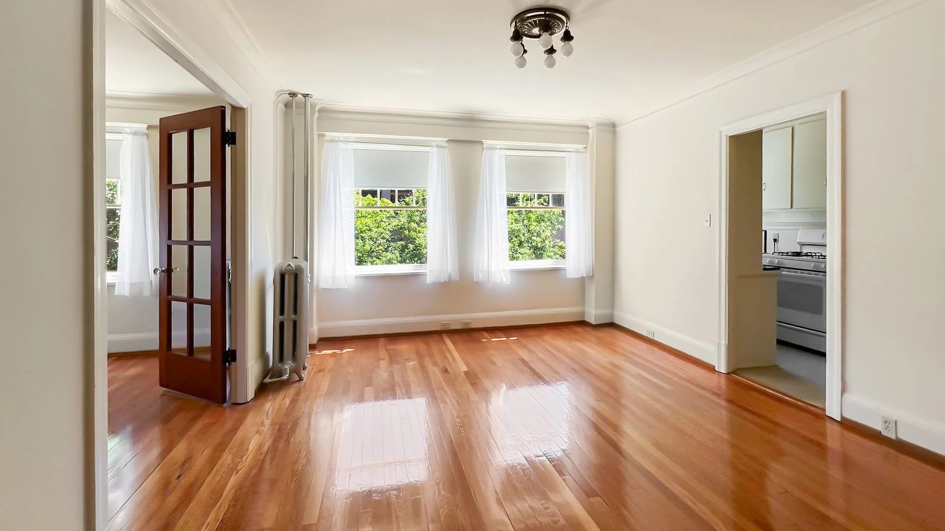 The Lenawee — Sale in Seattle, WA, photo 4 of 5