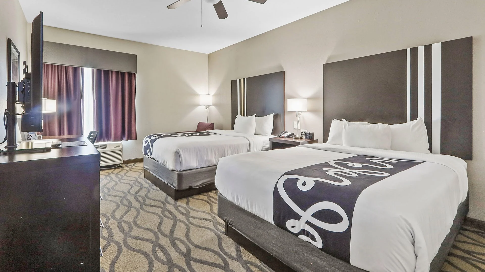 La Quinta Inn & Suites by Wyndham Luling — Sale in Luling, TX, photo 6 of 6