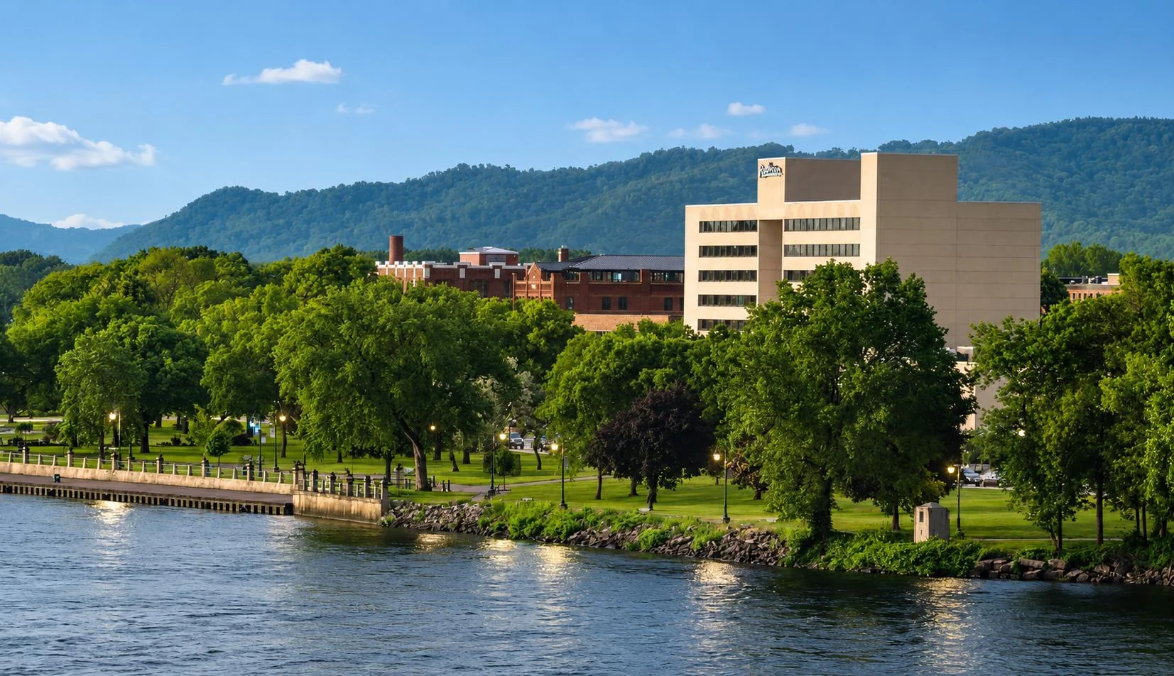 Radisson La Crosse — Sale in La Crosse, WI, photo 1 of 2