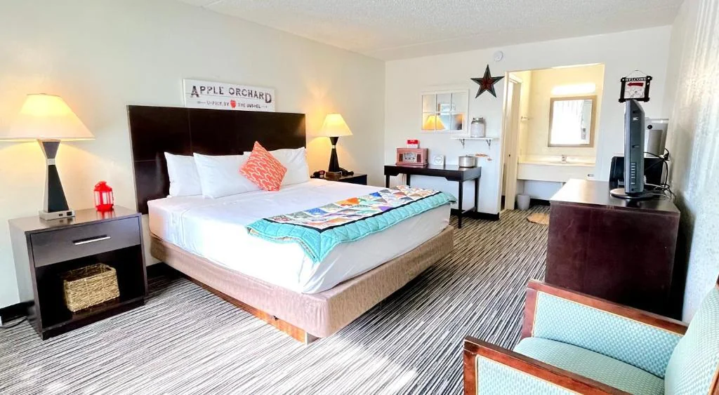Budgetel Walterboro — Sale in Walterboro, SC, photo 3 of 5