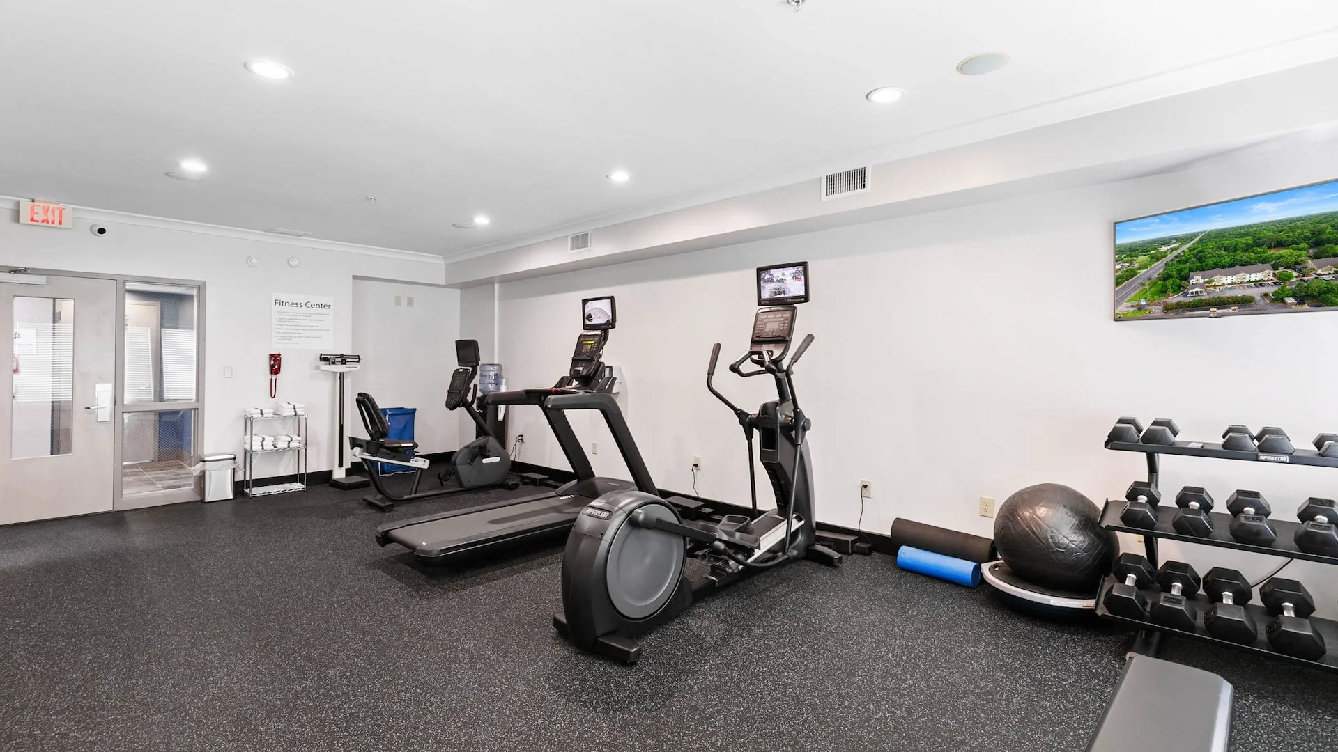 Holiday Inn Express Fairhope-Point Clear — Sale in Fairhope, AL, photo 4 of 5
