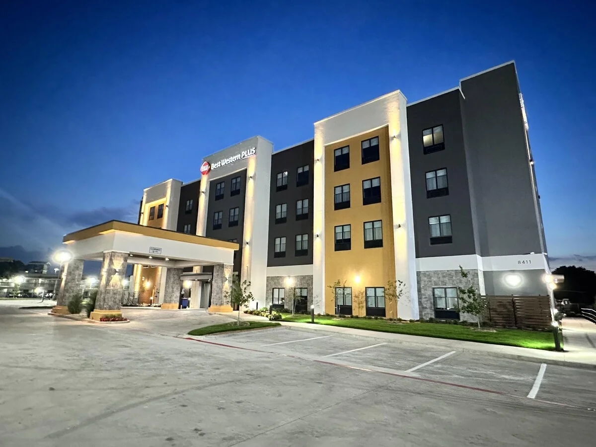 Best Western Plus Fair Park East — Sale in Dallas, TX, photo 1 of 5