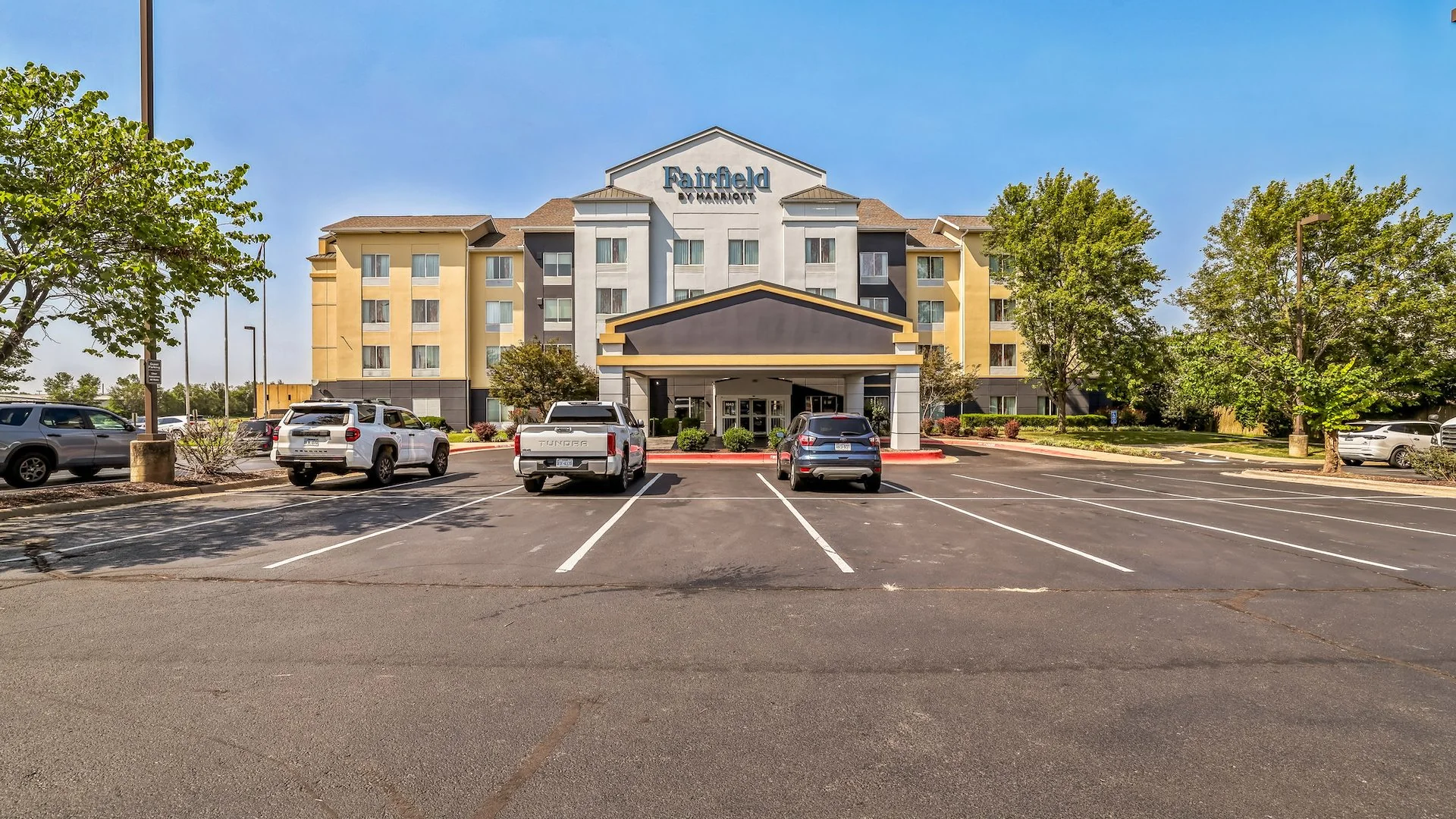 Fairfield Inn & Suites Springdale — Sale in Springdale, AR, photo 3 of 6