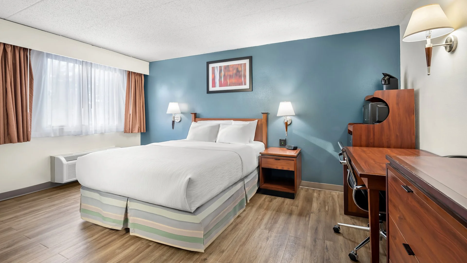 Auction - Quality Inn & Suites — Sale in Black River Falls, WI, photo 5 of 5
