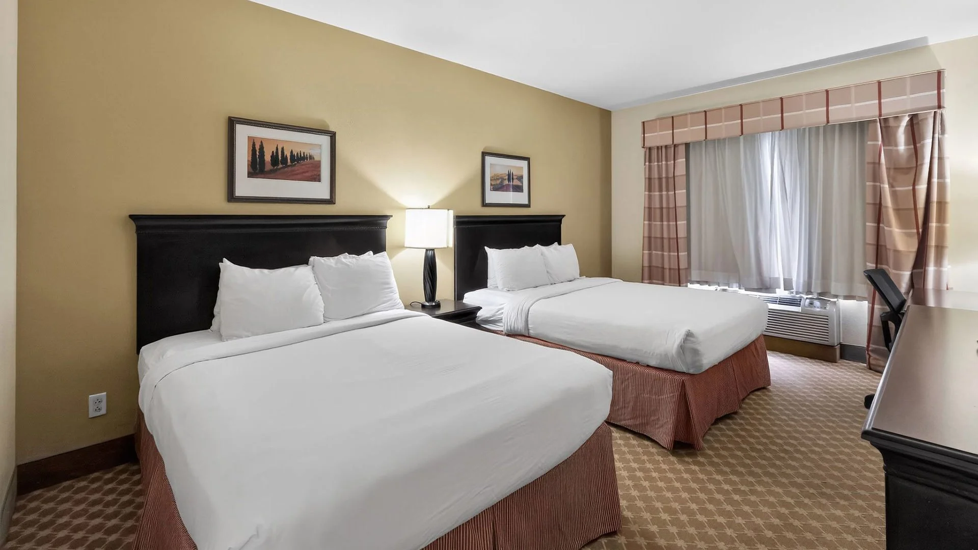 Country Inn & Suites by Radisson, Conway, AR — Sale in Conway, AR, photo 5 of 6