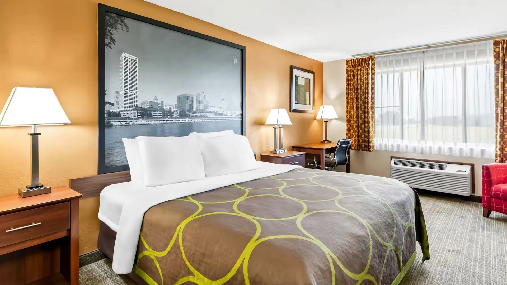 Super 8 by Wyndham Sturtevant/Racine — Sale in Sturtevant, WI, photo 2 of 4