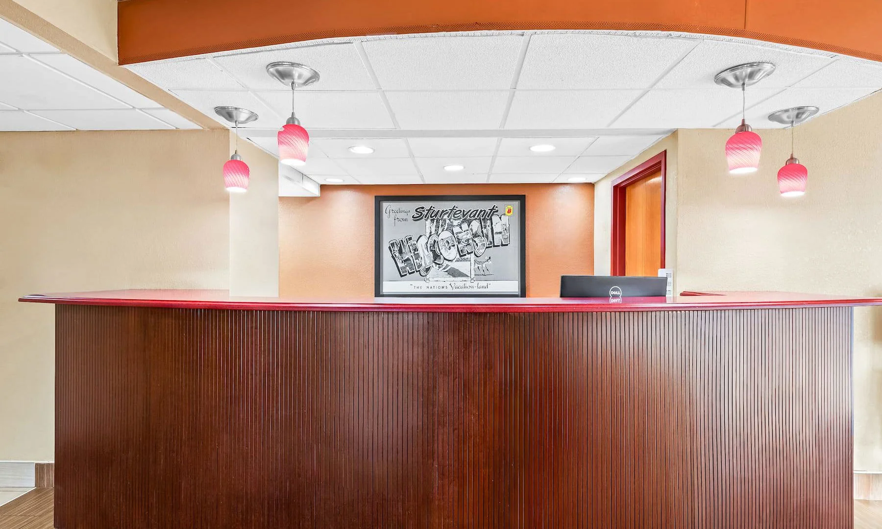 Super 8 by Wyndham Sturtevant/Racine — Sale in Sturtevant, WI, photo 3 of 4