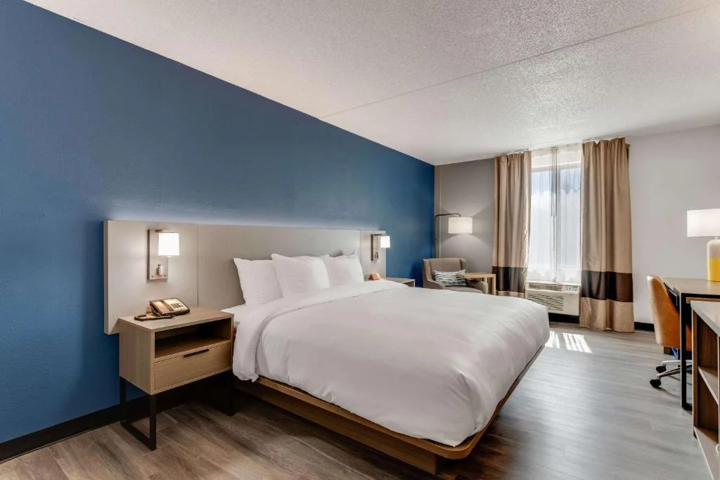 Comfort Inn Thomasville — Sale in Thomasville, NC, photo 3 of 5