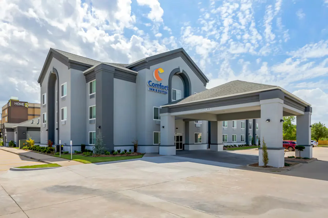 Comfort Inn & Suites Muskogee — Sale in Muskogee, OK, photo 1 of 3