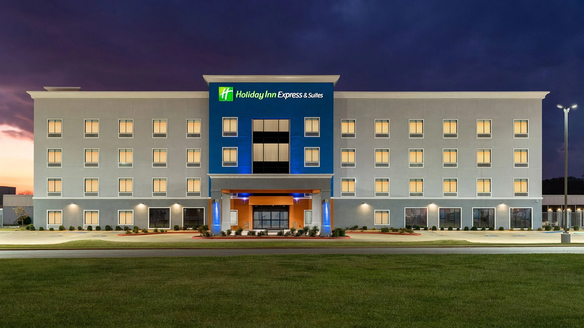 Holiday Inn Express Suites Forrest City - hospitality for sale in forrest city, AR