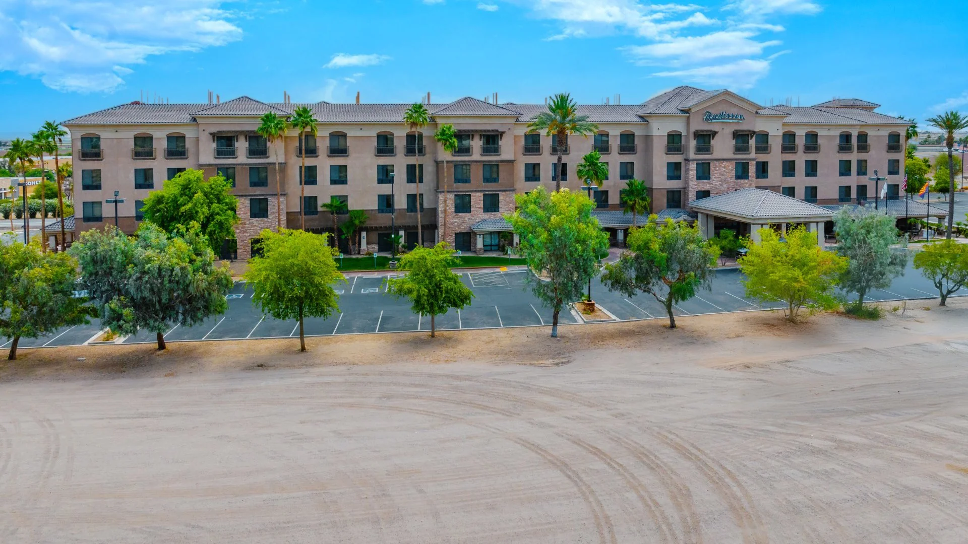 Radisson Yuma — Sale in Yuma, AZ, photo 1 of 5