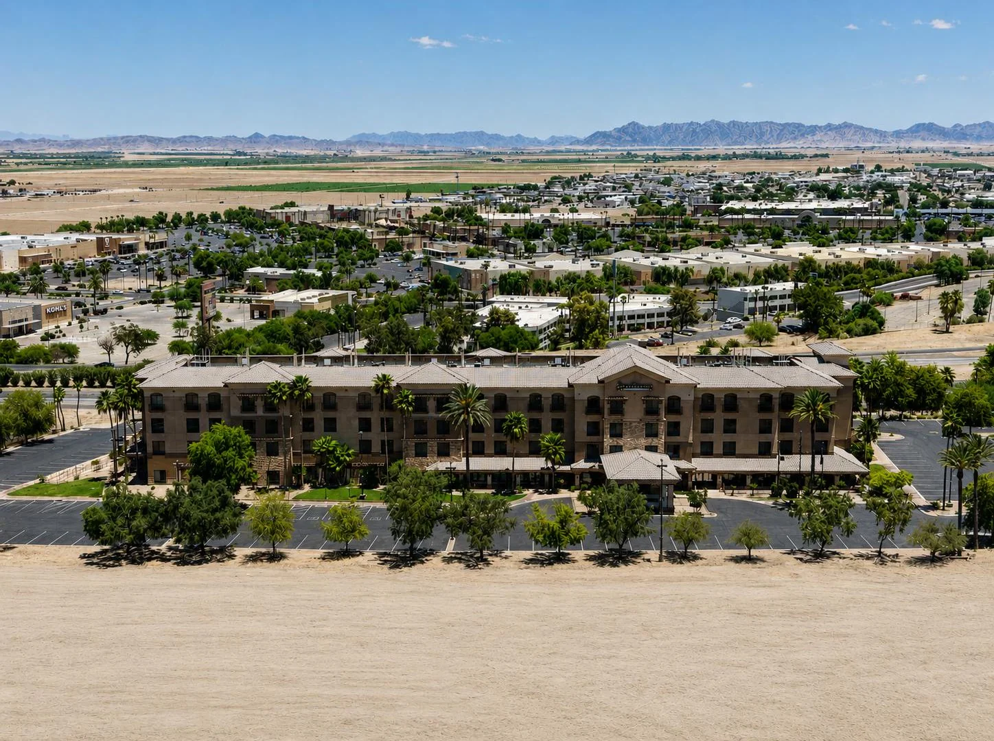 Radisson Yuma — Sale in Yuma, AZ, photo 2 of 5