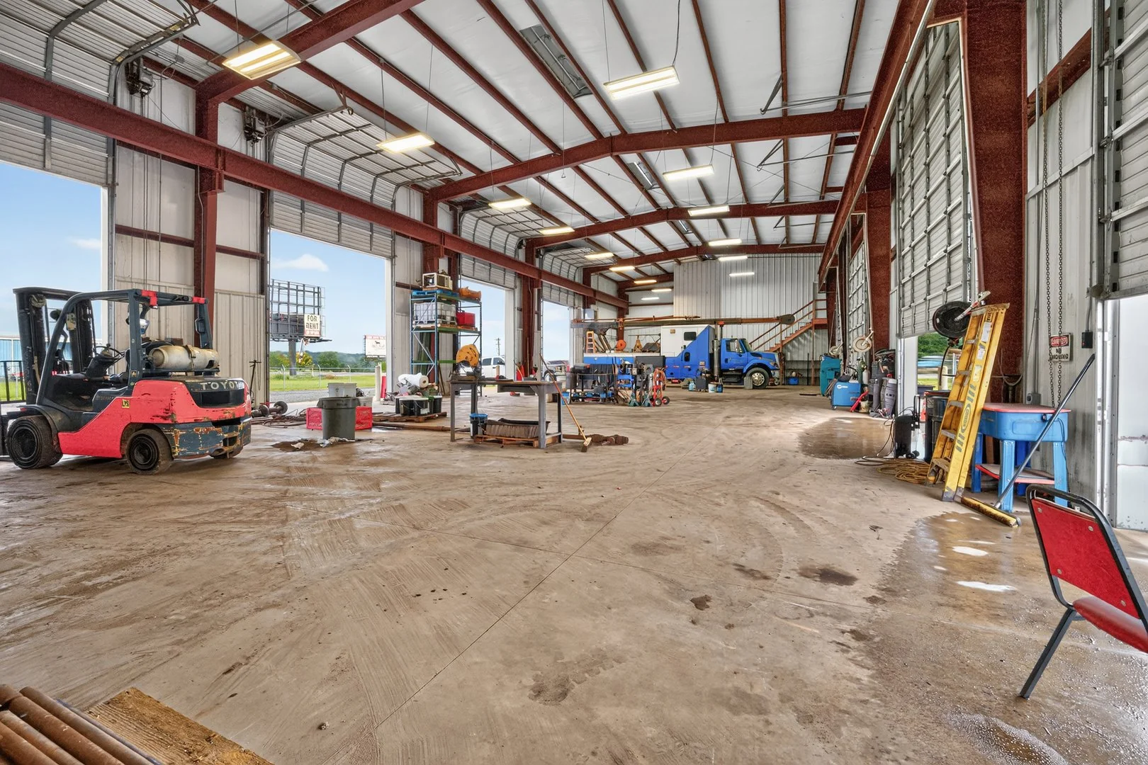 $1 Auction - REIT SALE | 7,921 SF Vacant Industrial |… — Sale in Damascus, AR, photo 4 of 8