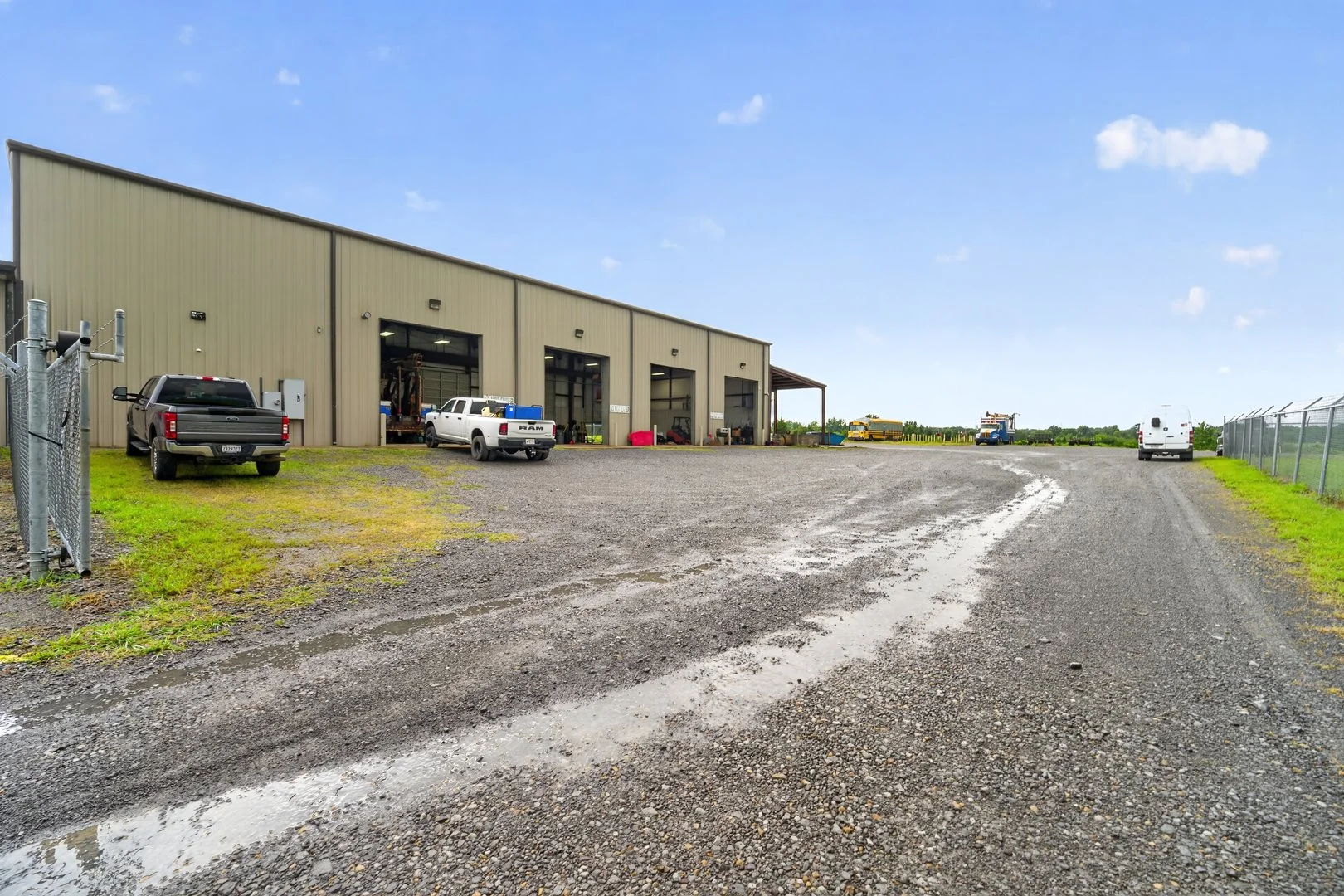 $1 Auction - REIT SALE | 7,921 SF Vacant Industrial |… — Sale in Damascus, AR, photo 7 of 8