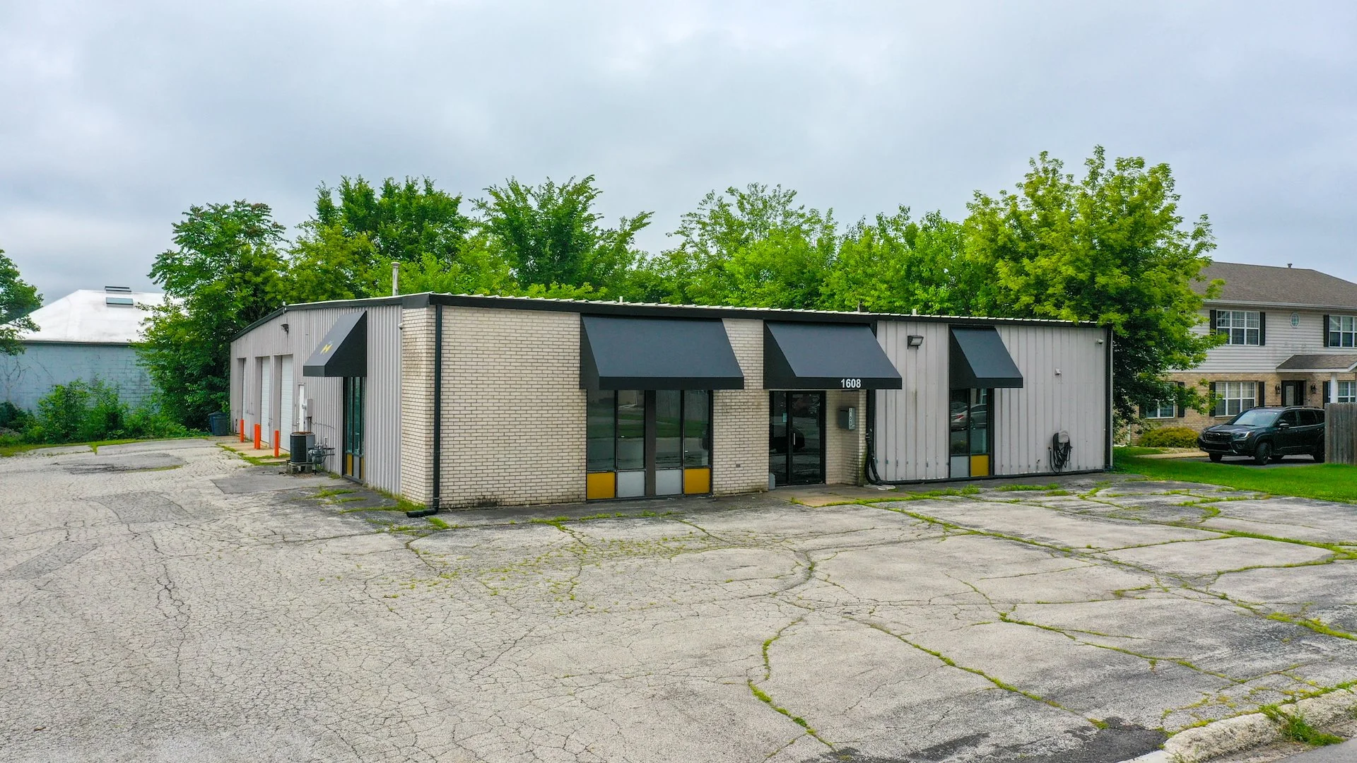 1608 Firestone Lane — Sale in Valparaiso, IN, photo 1 of 2