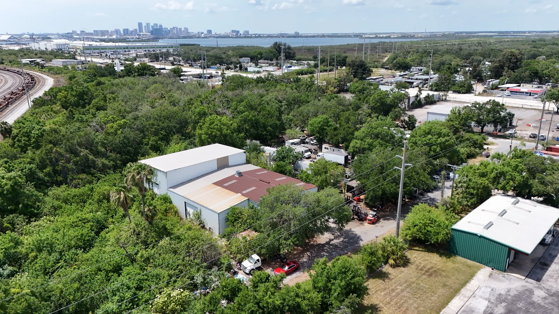 8,790 SF Warehouse | Manufacturing Zoning | 1.38 AC — Sale in Tampa, FL, photo 5 of 8