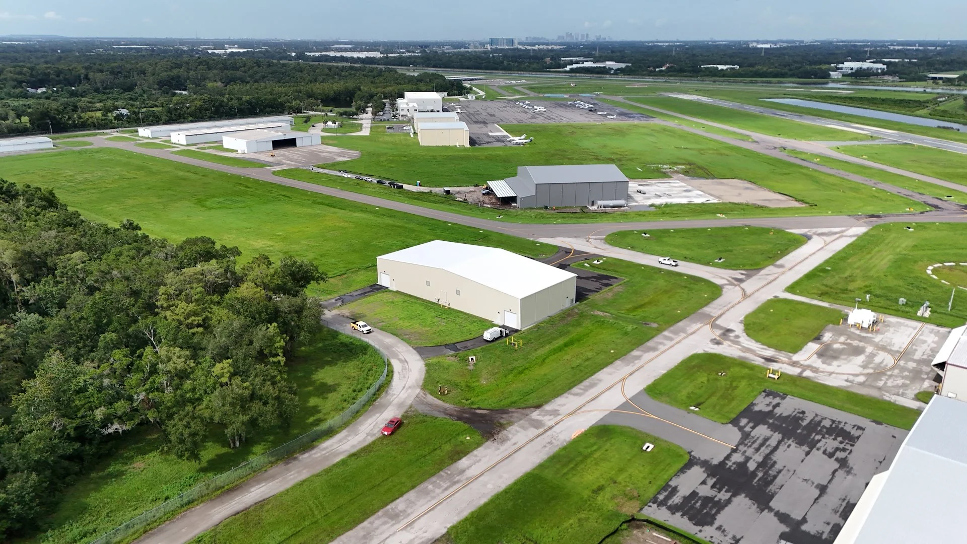 6,000 SF Hangar | Tampa Exec. Airport | For Sale/Lease — Sale in Tampa, FL, photo 4 of 5