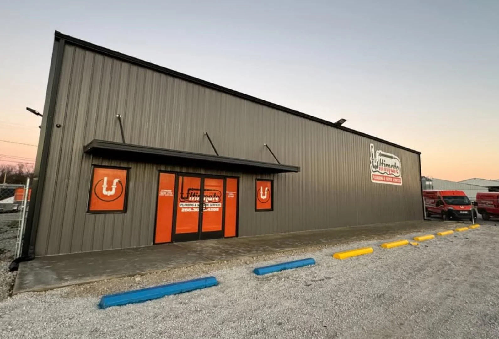 Gadsden Small Bay Industrial Porfolio — Sale in Gadsden, AL, photo 1 of 4
