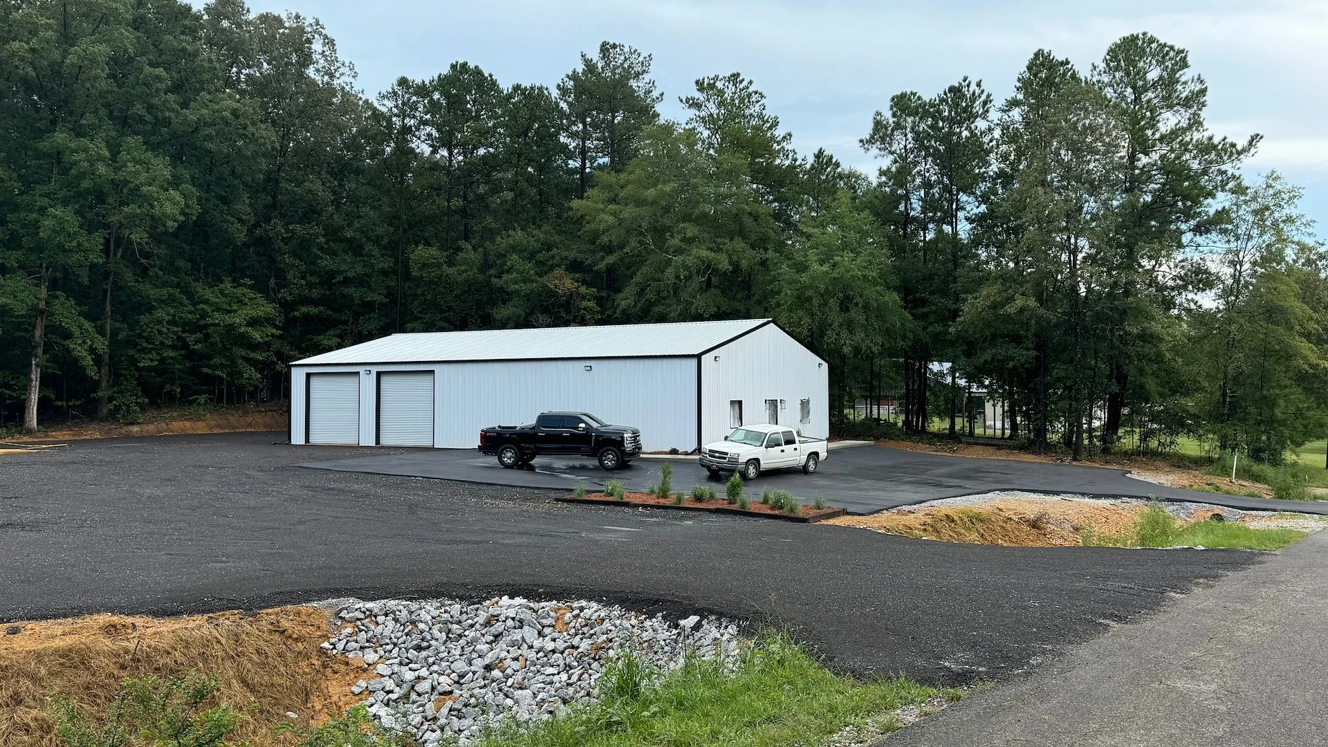 Gadsden Small Bay Industrial Porfolio — Sale in Gadsden, AL, photo 2 of 4