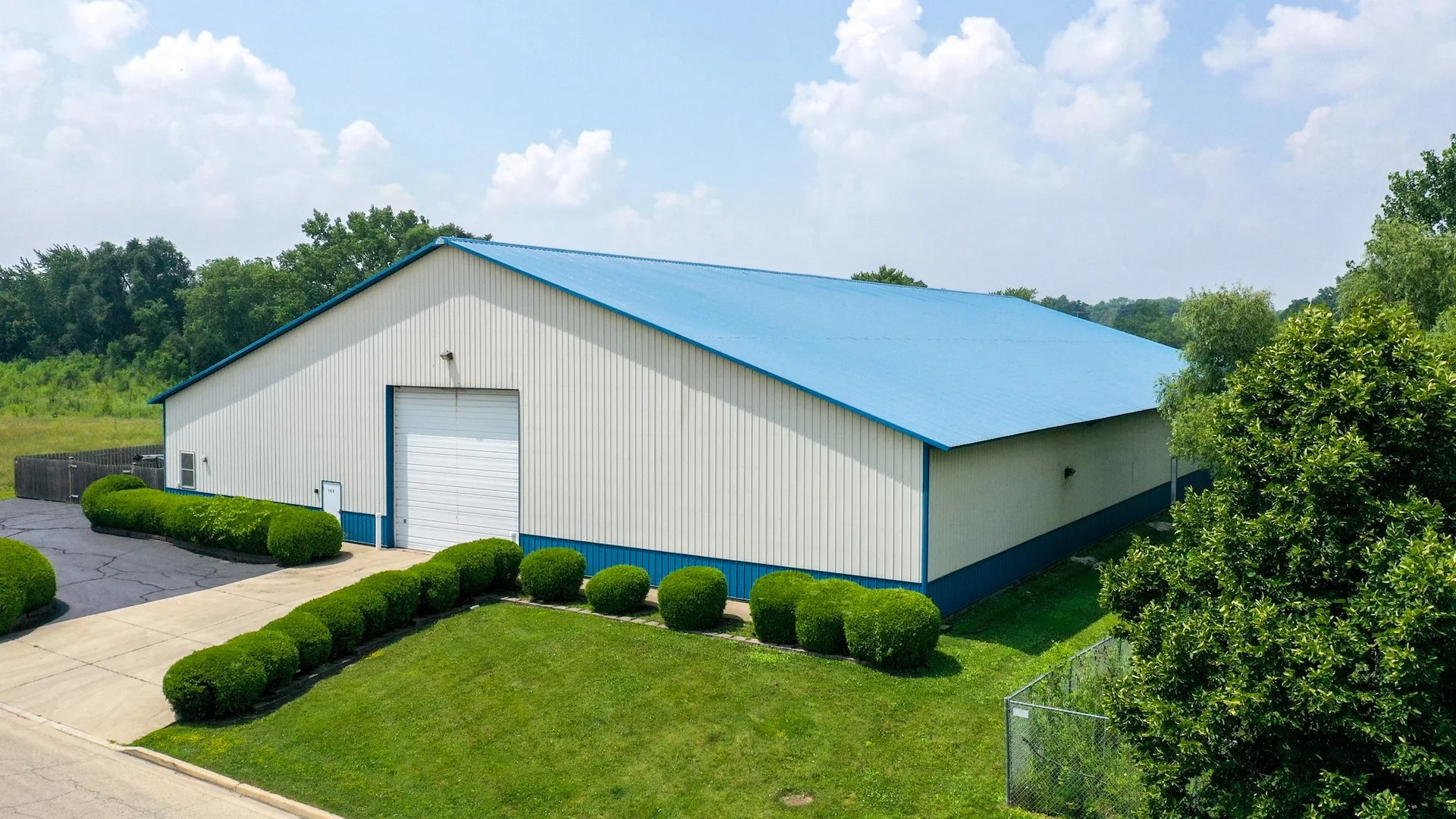 Lake County Industrial Warehouse | Round Lake — Sale in Round Lake, IL, photo 1 of 2
