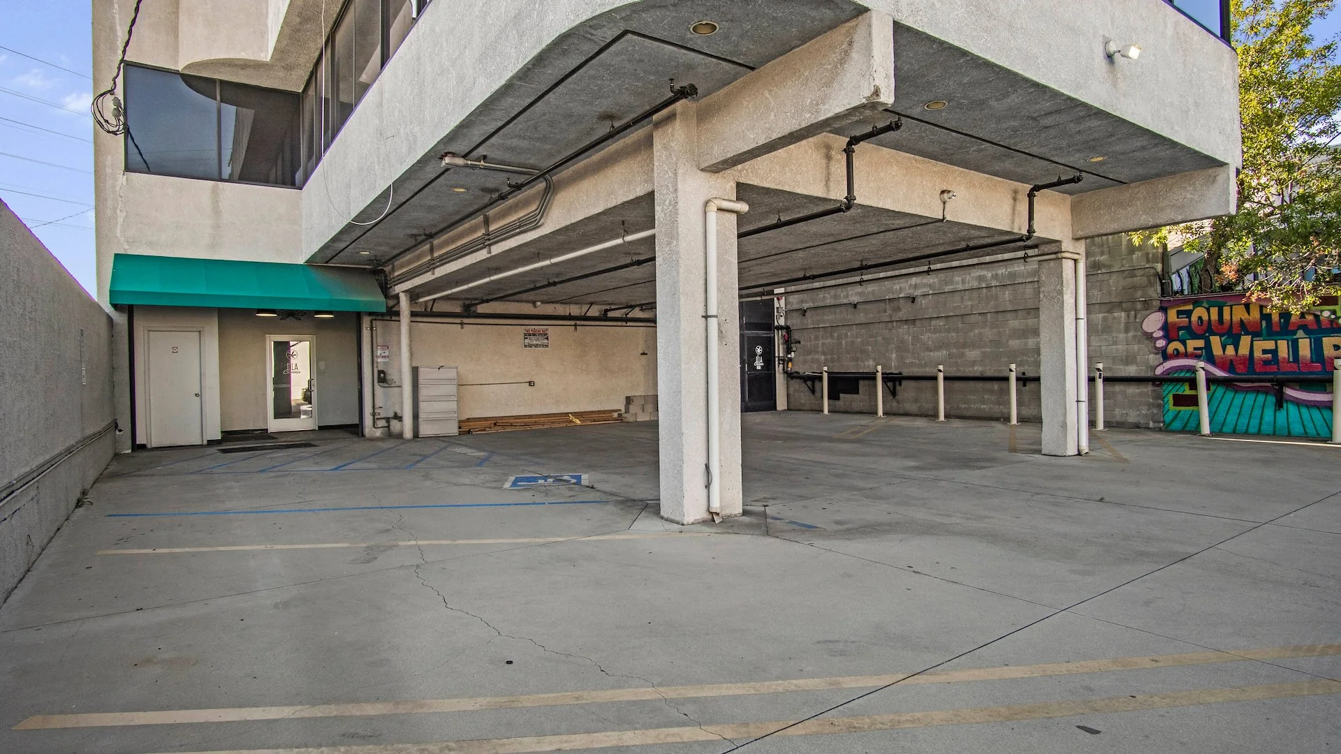 7231 Hinds Ave — Sale in North Hollywood, CA, photo 3 of 6