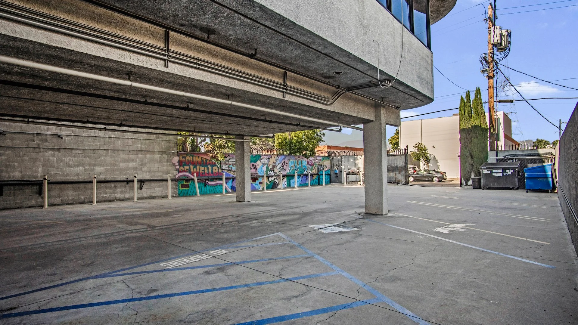 7231 Hinds Ave — Sale in North Hollywood, CA, photo 5 of 6