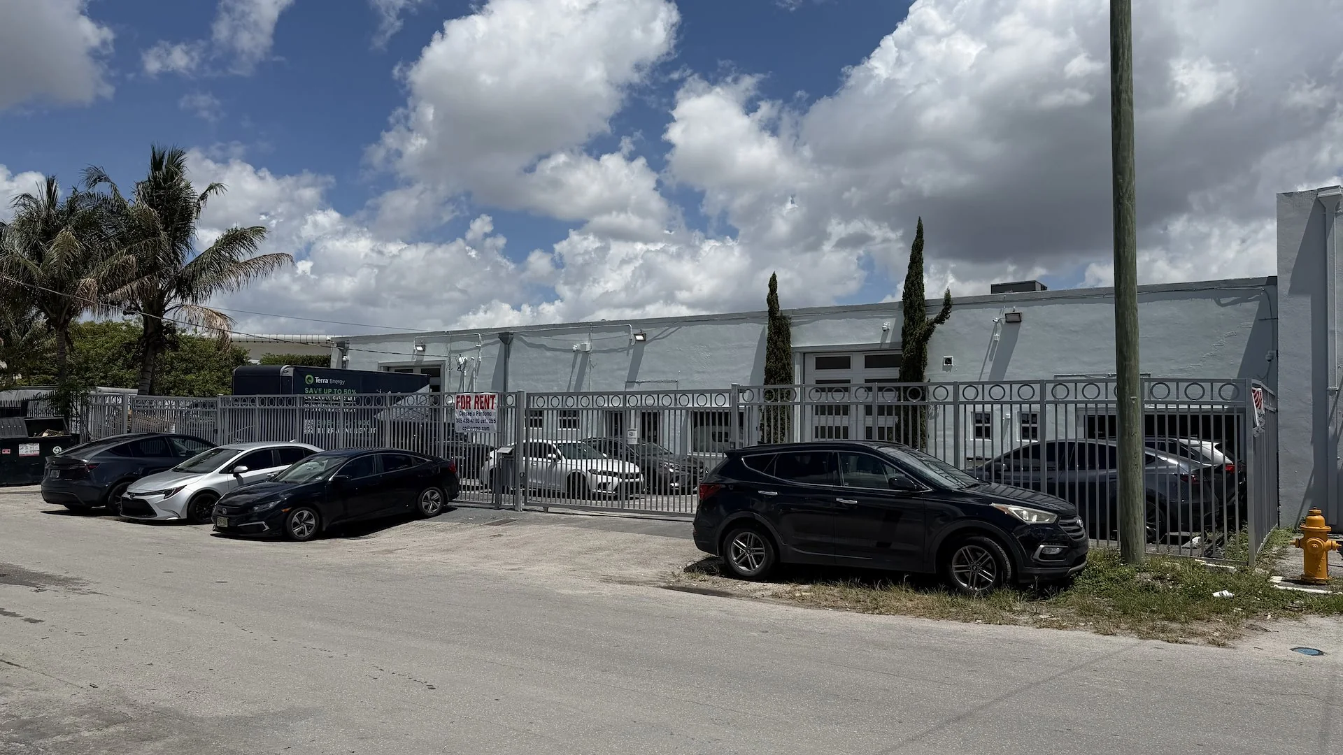 Vacant Renovated Industrial Building — Sale in Miami, FL, photo 1 of 2