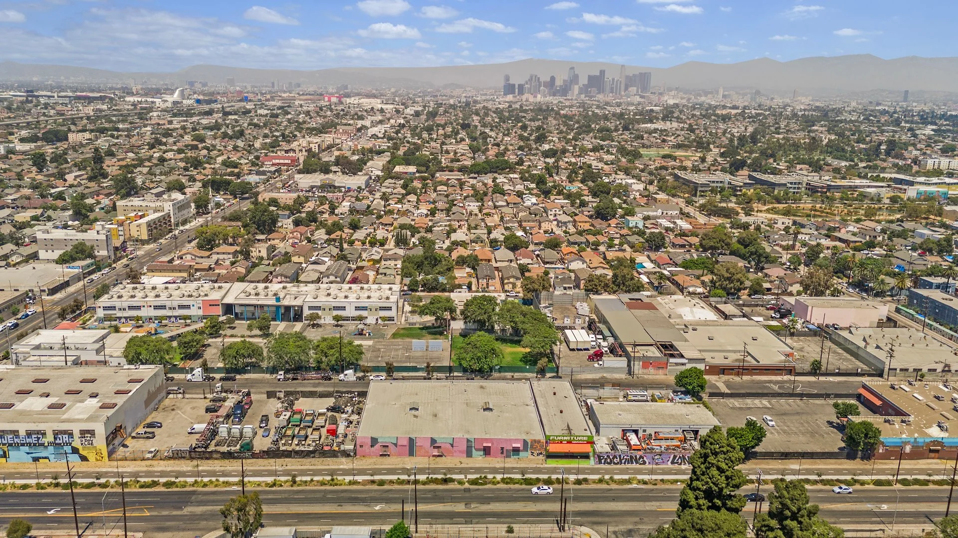 150-154 E 58th Street — Sale in Los Angeles, CA, photo 4 of 5