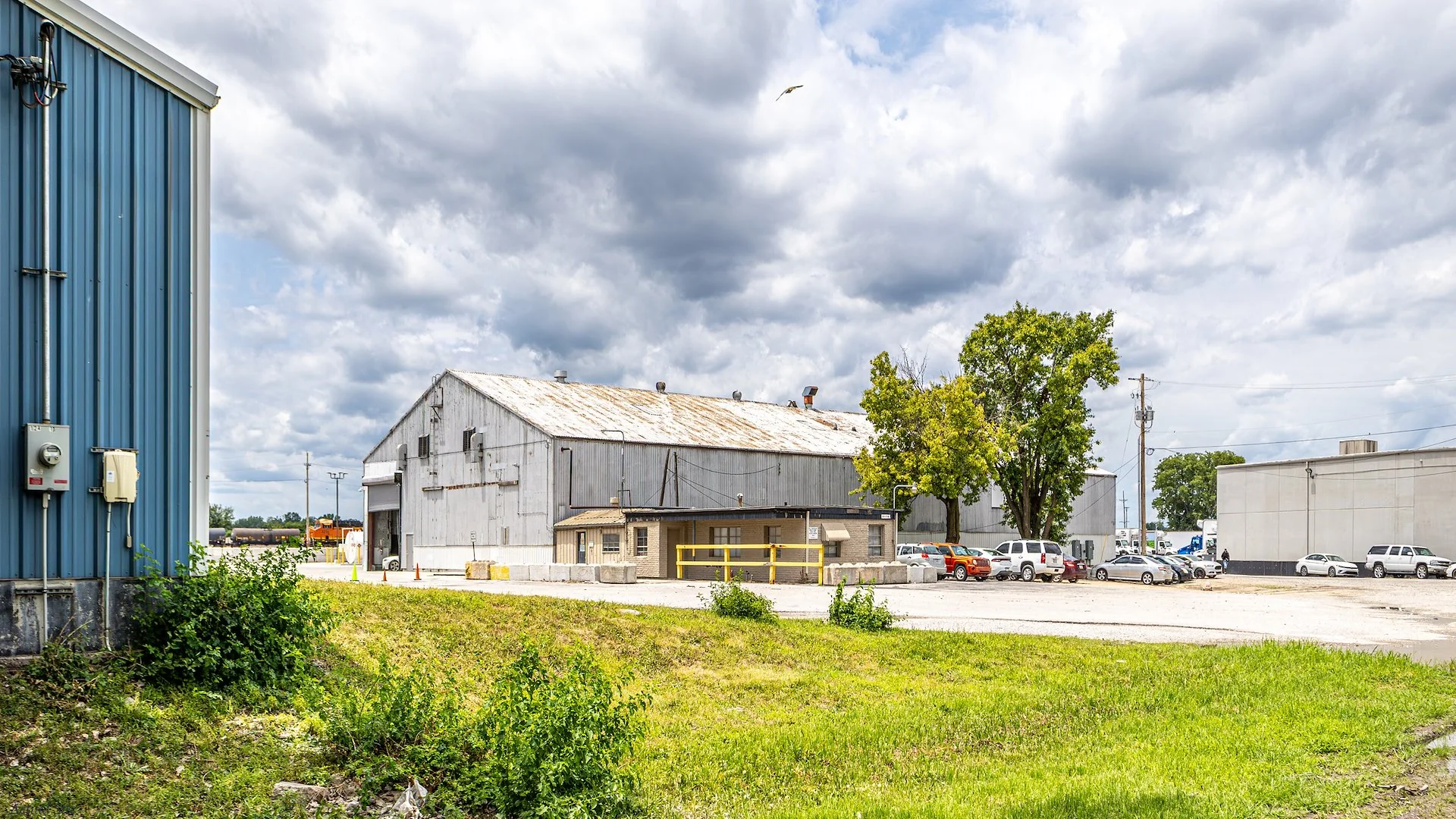 Premier Produce Distributor - Mission-Critical… — Sale in Kansas City, MO, photo 2 of 8