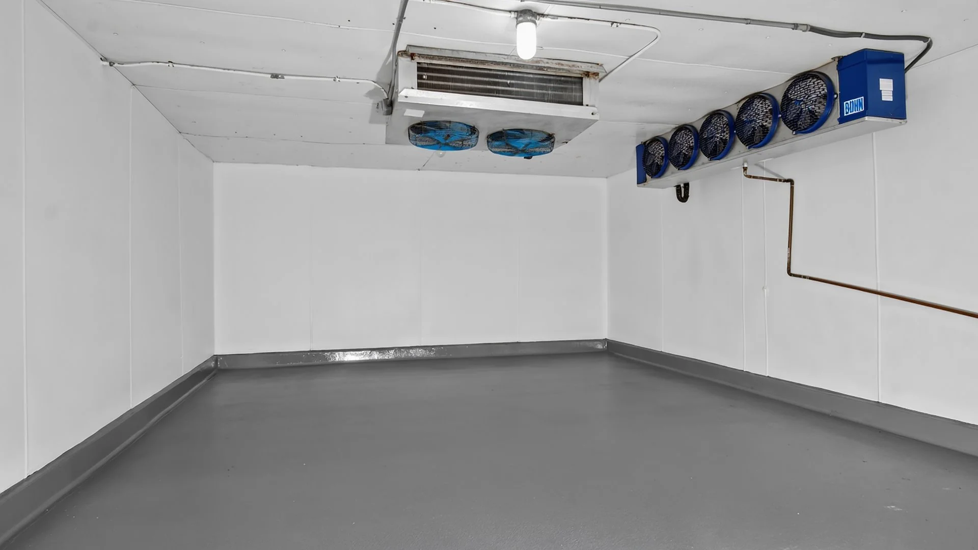 10650-10658 Burbank Blvd & 5558 Cartwright Ave — Sale in Los Angeles, CA, photo 2 of 5