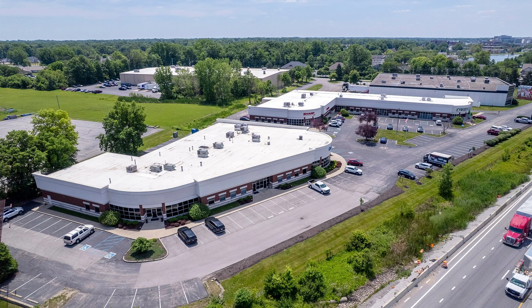 86th Street Business Center — Sale in Indianapolis, IN, photo 1 of 2