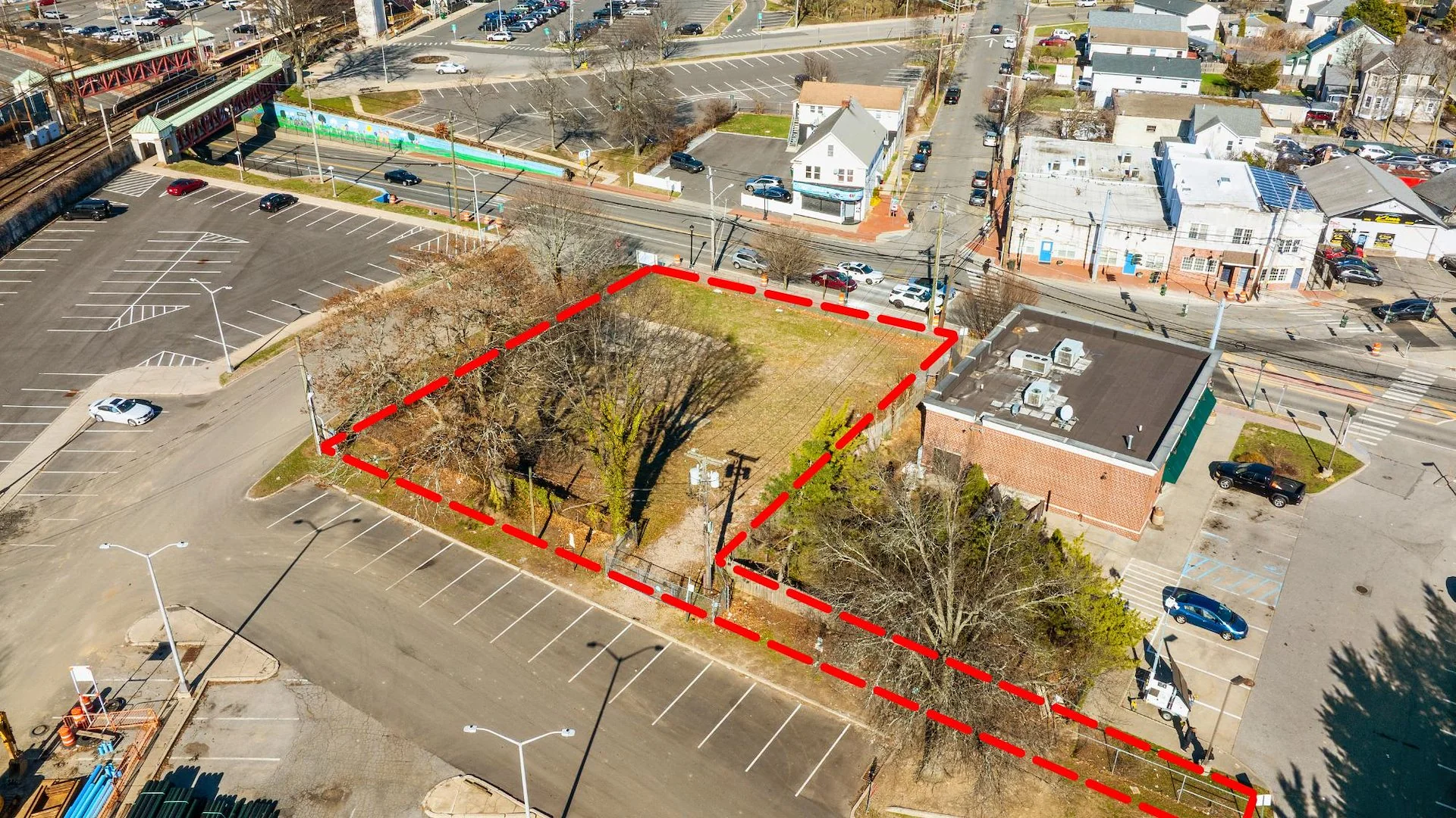 Mixed-use Development Site - 16 Apartments + Retail — Sale in Huntington Station, NY, photo 1 of 3