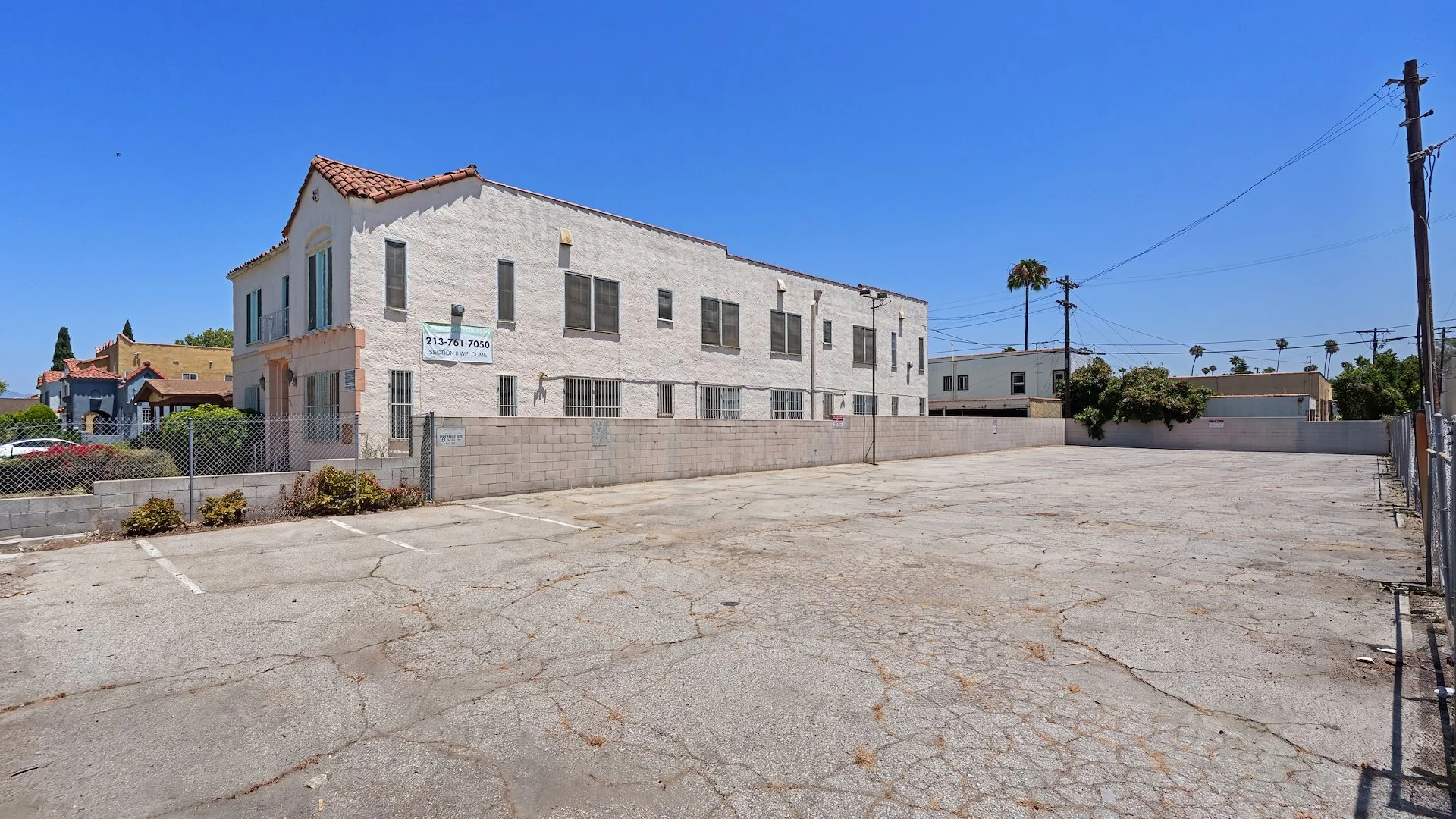 3050 Edgehill Dr — Sale in Los Angeles, CA, photo 3 of 5