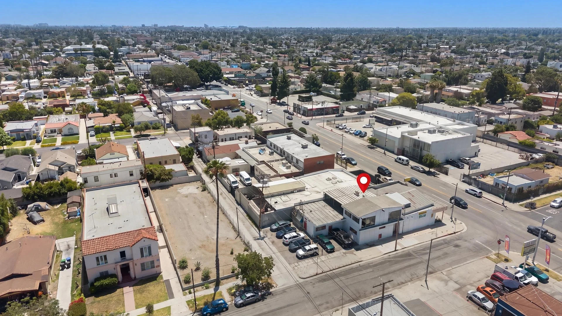 3050 Edgehill Dr — Sale in Los Angeles, CA, photo 4 of 5