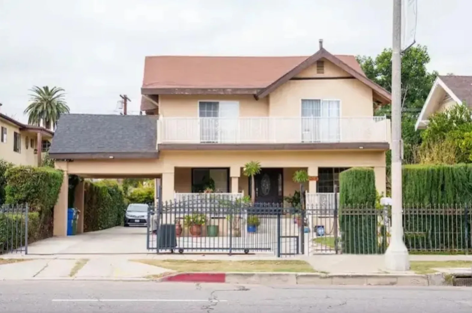 1215 Crenshaw Blvd — Sale in Los Angeles, CA, photo 3 of 5