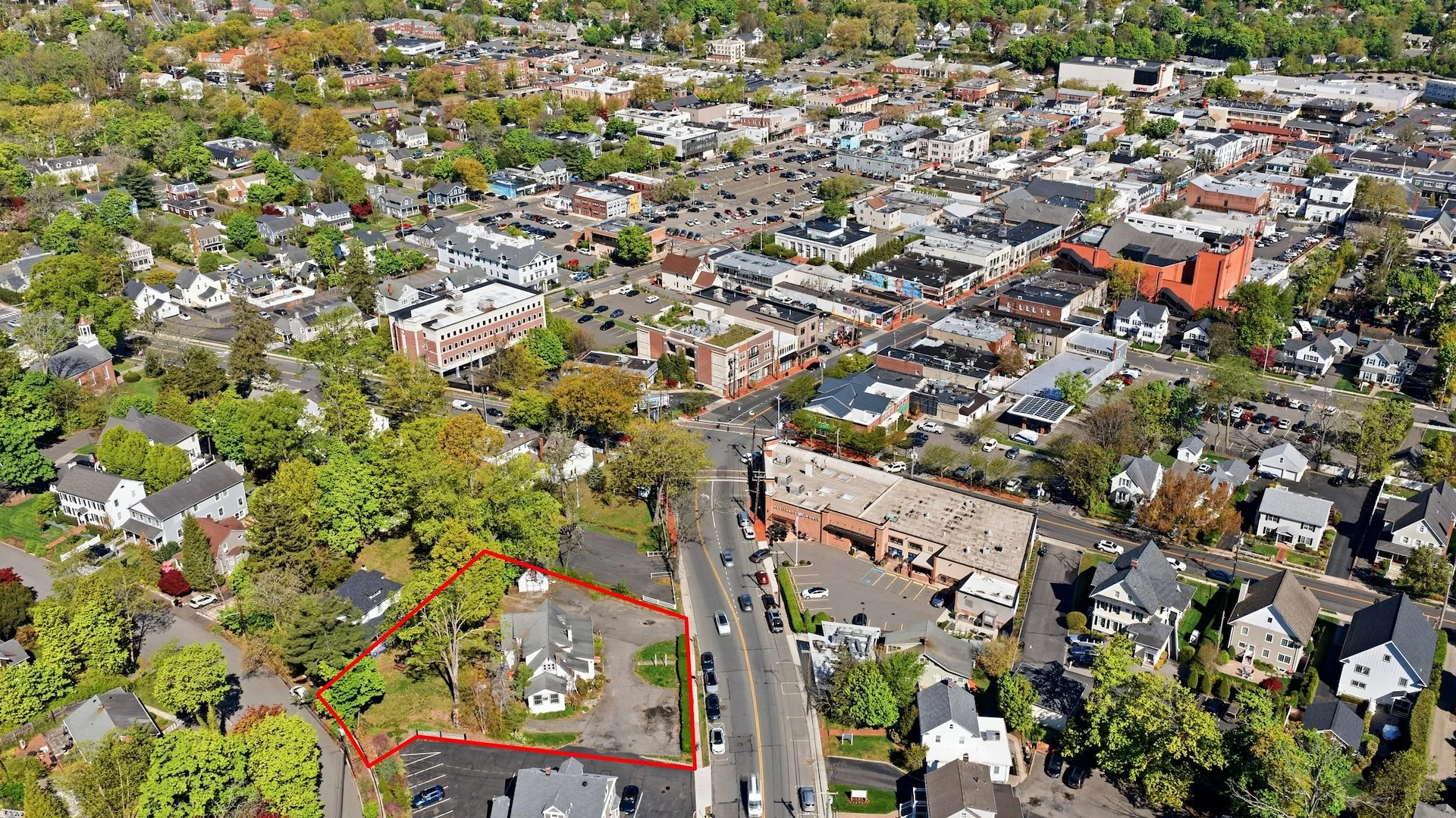 431 New York Ave, Huntington, NY — Sale in Huntington, NY, photo 3 of 3