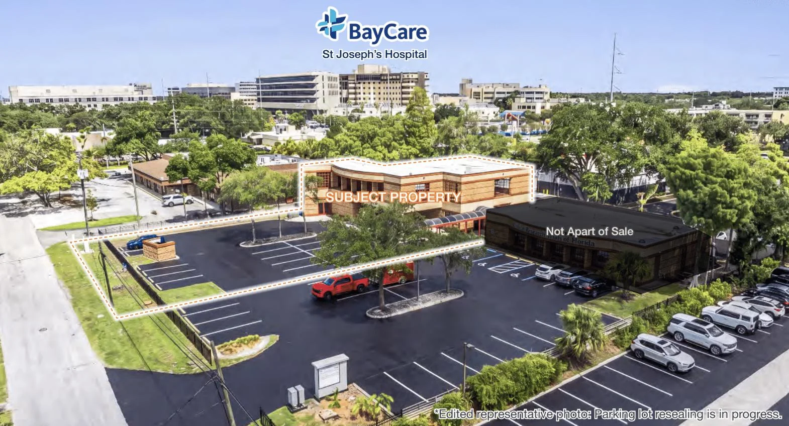 Vacant Medical Office | 8,600-SF on 0.41 Acres | 1… — Sale in Tampa, FL, photo 1 of 5