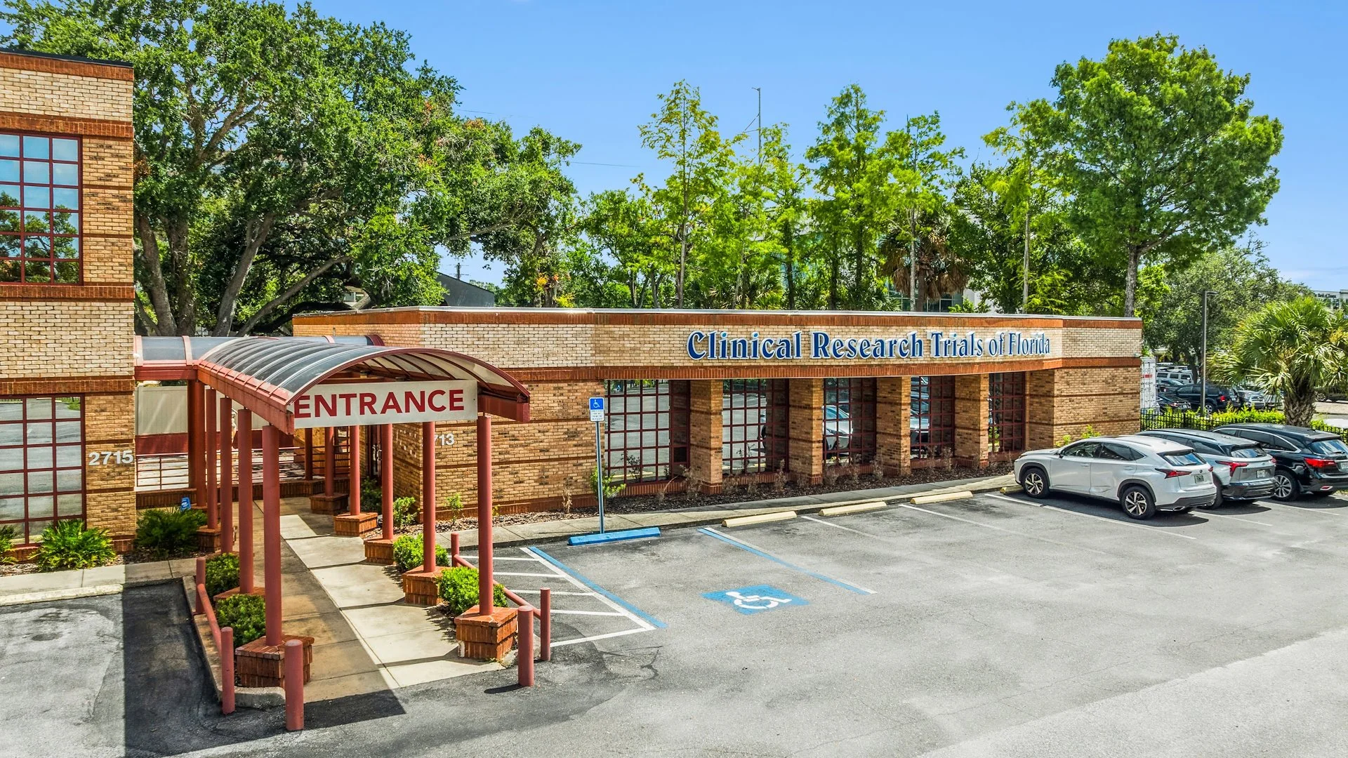 Vacant Medical Office | 8,600-SF on 0.41 Acres | 1… — Sale in Tampa, FL, photo 4 of 5