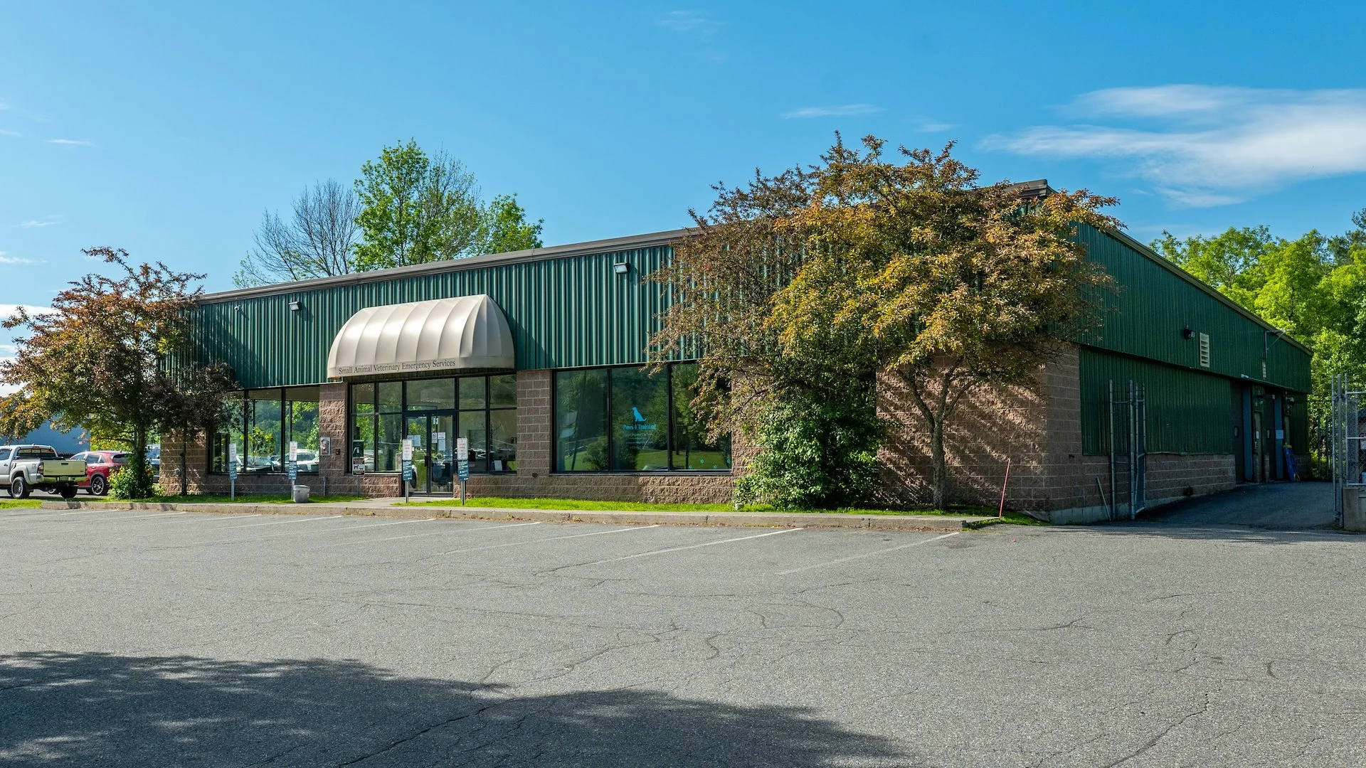 Saves Small Animal Veterinary Emergency Specialty - office for sale in lebanon, NH