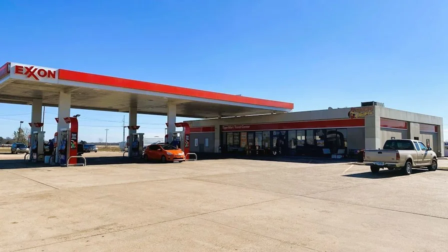 Vacant Truck Stop - retail for sale in newport, AR