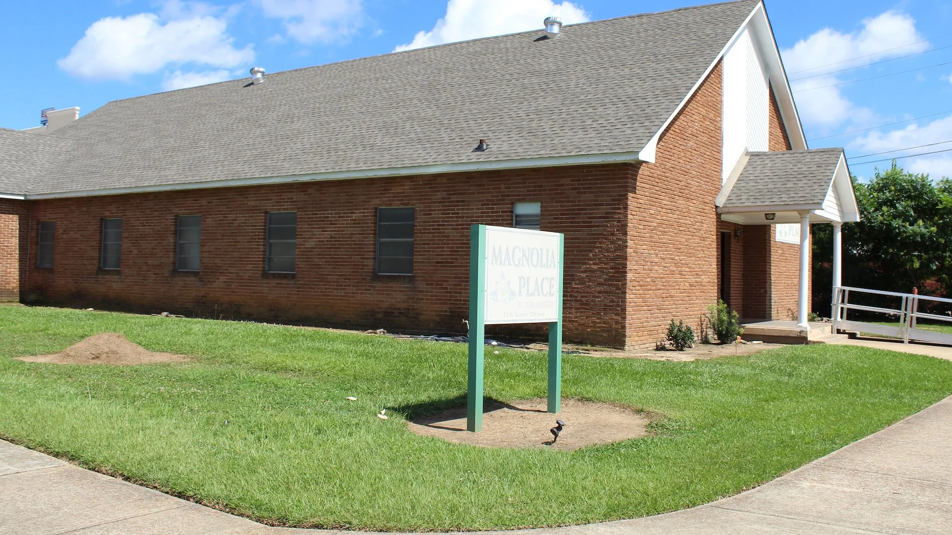 REM (Adult Disability Treatment - NNN Recent Extension) — Sale in Mccomb, MS, photo 2 of 5