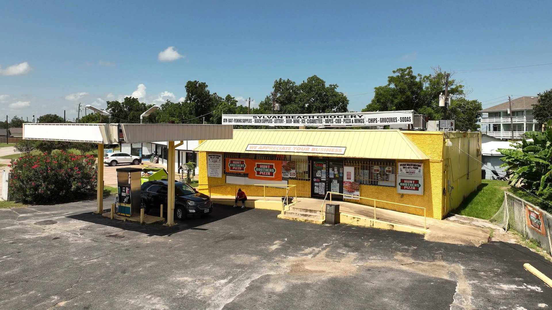 Sylvan Beach Grocery — Sale in La Porte, TX, photo 1 of 2