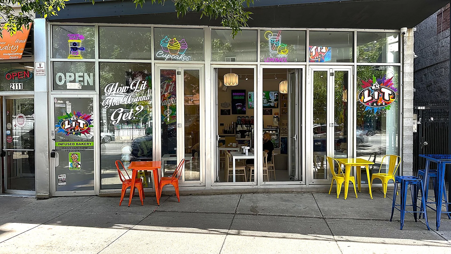 Lit Cafe' (Chicago's Wicker Park Neighborhood) — Sale in Chicago, IL, photo 1 of 8