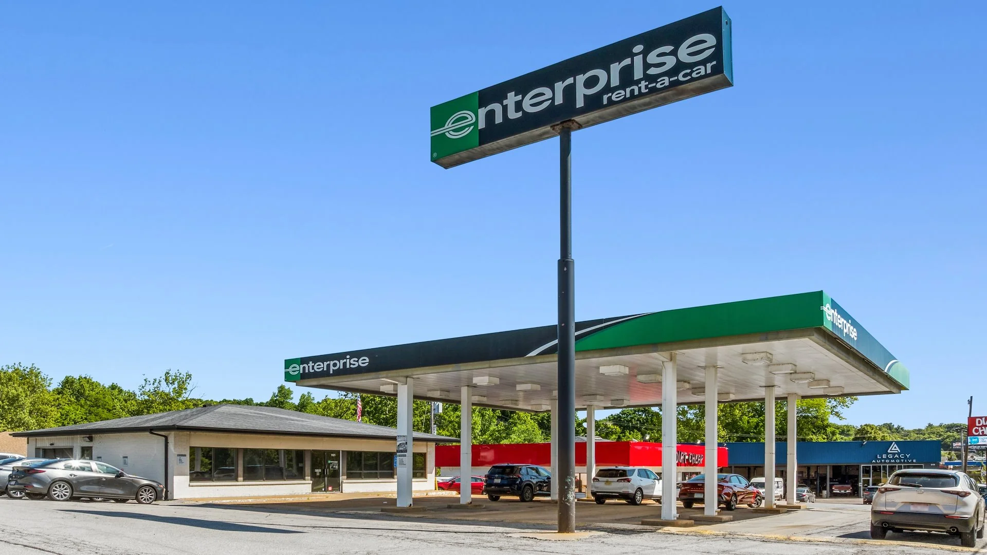 Enterprise Rent-A-Car — Sale in Fenton, MO, photo 1 of 3