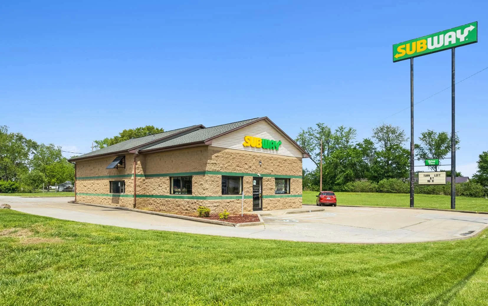 Subway | New 15-Yr Abs NNN | HNW Personal Guaranty |… — Sale in Henderson, KY, photo 1 of 3