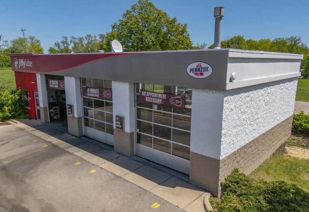 Jiffy Lube | Absolute NNN Lease — Sale in Elgin, IL, photo 8 of 8