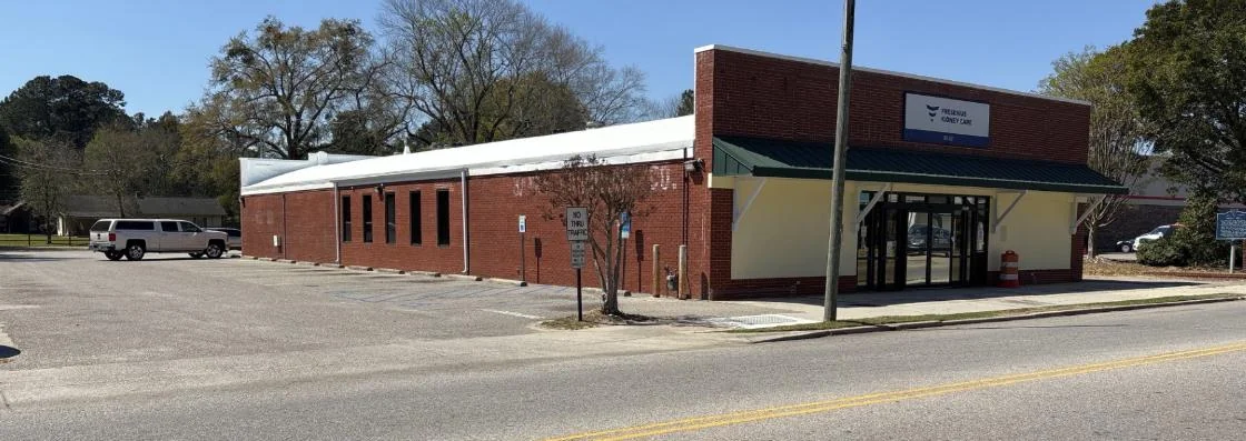 Dark Fresenius Kidney Care - Holly Hill — Sale in Holly Hill, SC, photo 2 of 2