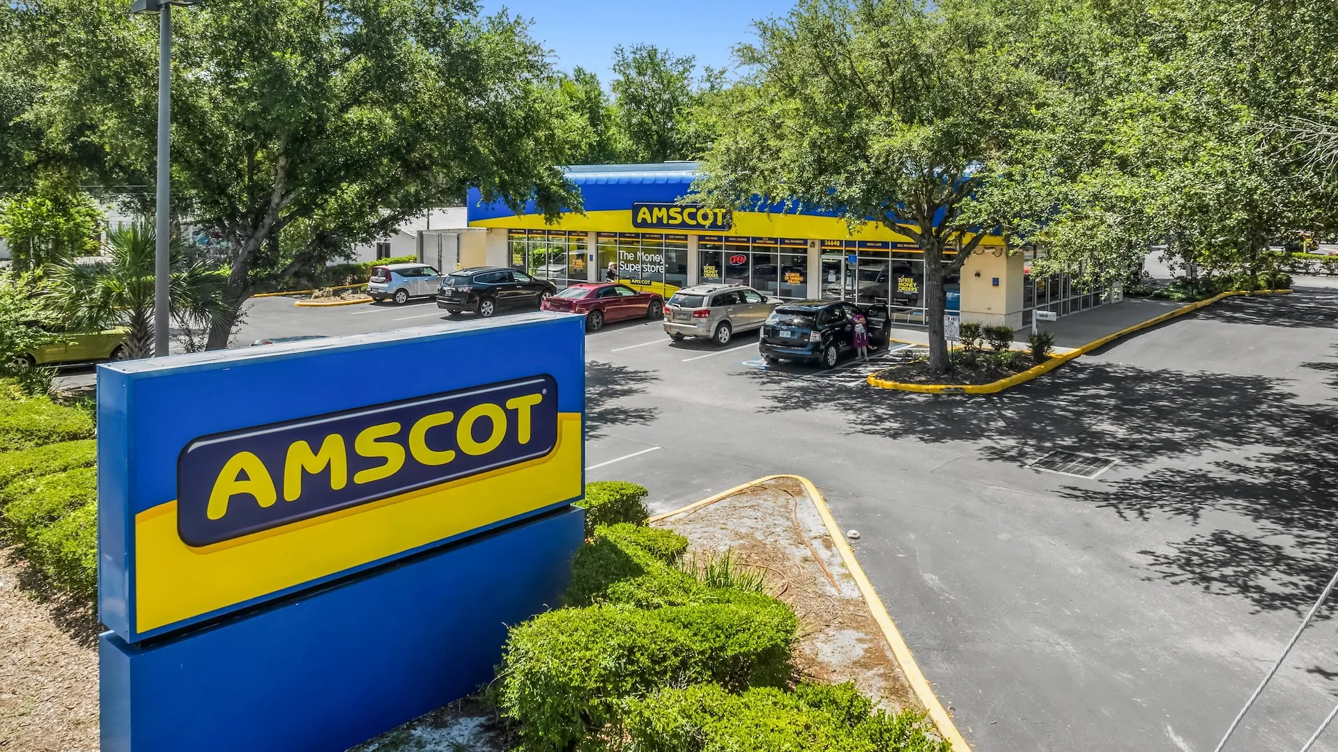 Former Amscot (For Sale or Lease) — Sale in Zephyrhills, FL, photo 2 of 6