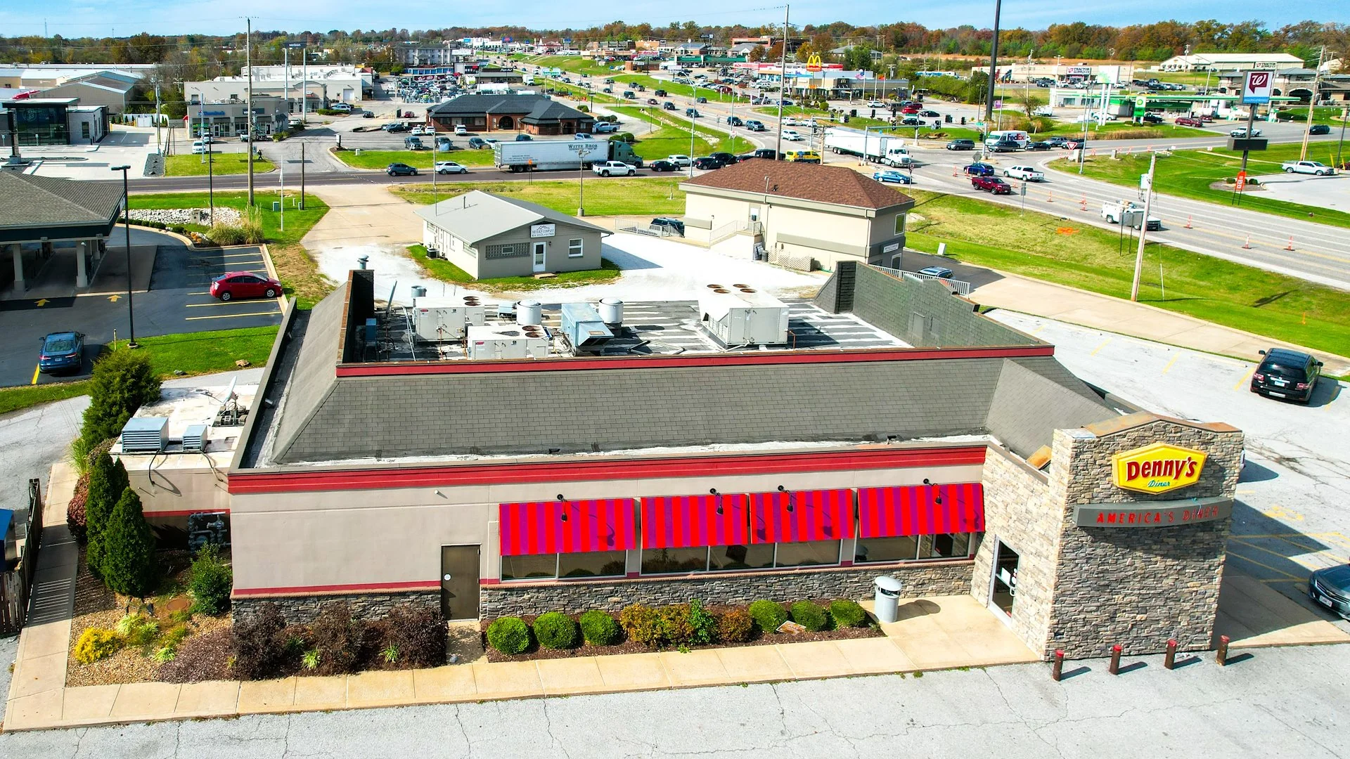 Denny's — Sale in Troy, MO, photo 3 of 4